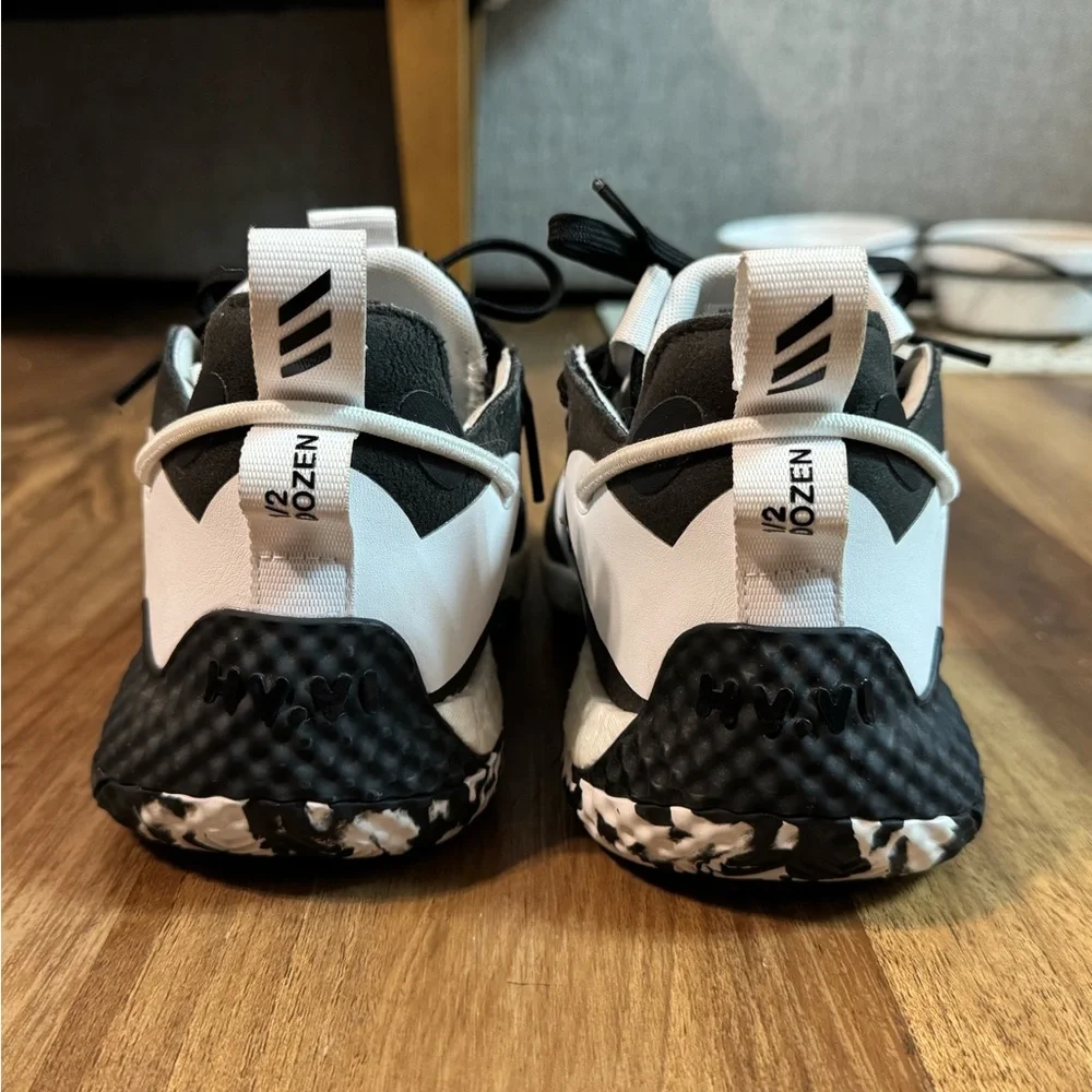 Adidas James Harden Vol. 6 Basketball Shoes size‎ 5 - Picture 4 of 10